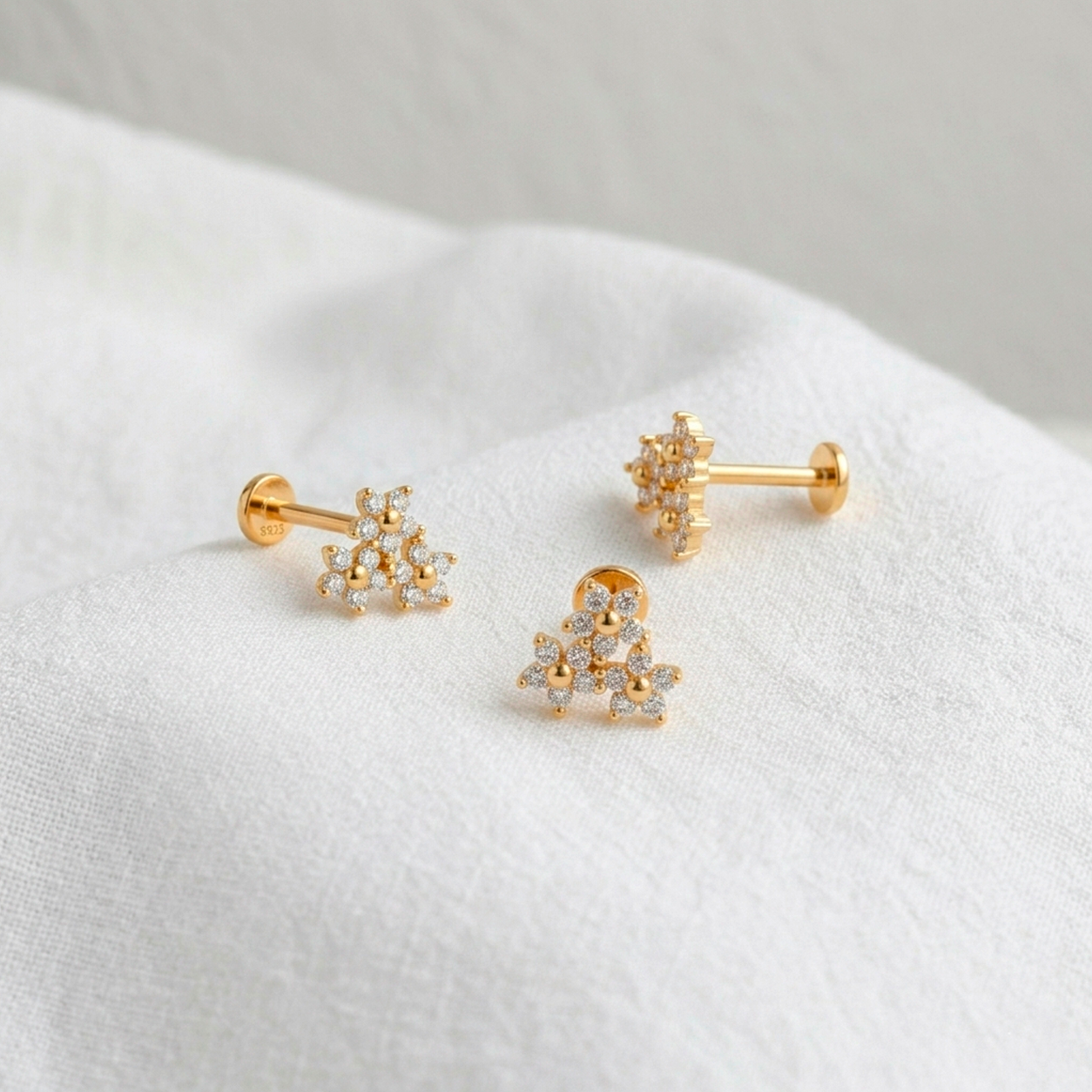 Pendiente Triple Daisy Oro