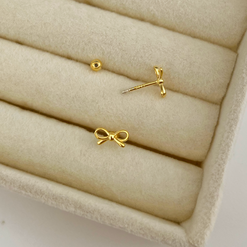 Pendiente Mini Lazo Oro