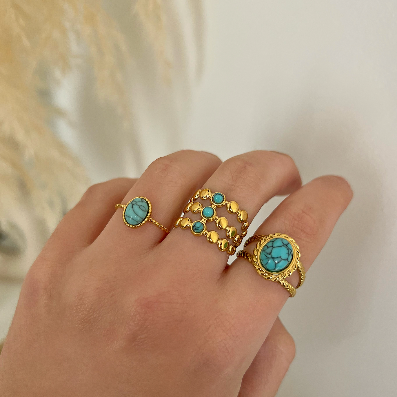 Anillo Triple Bolitas Turquesa Oro