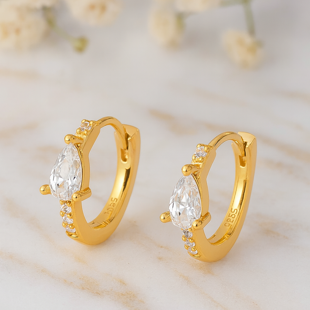 Axelia Gold Earrings