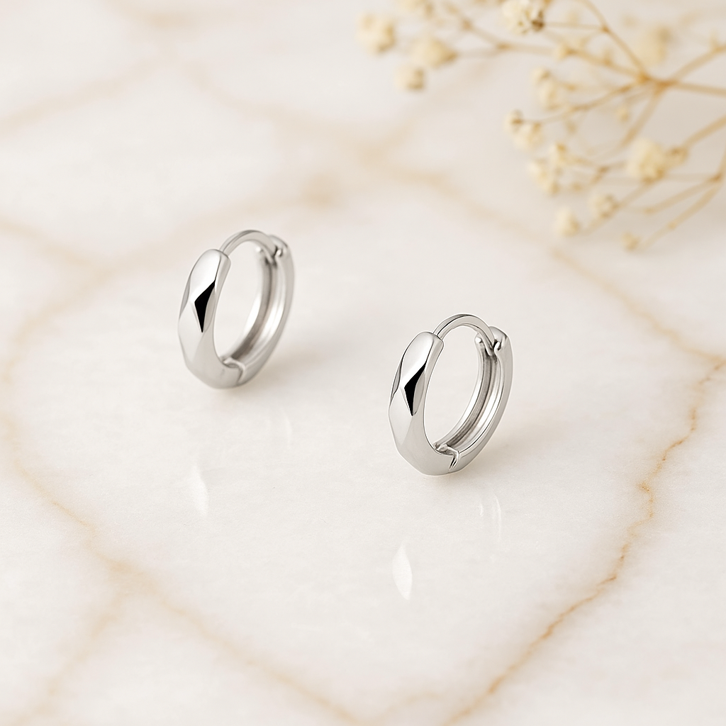 Axelia Gold Earrings