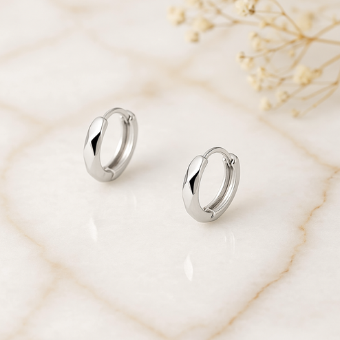 Axelia Gold Earrings