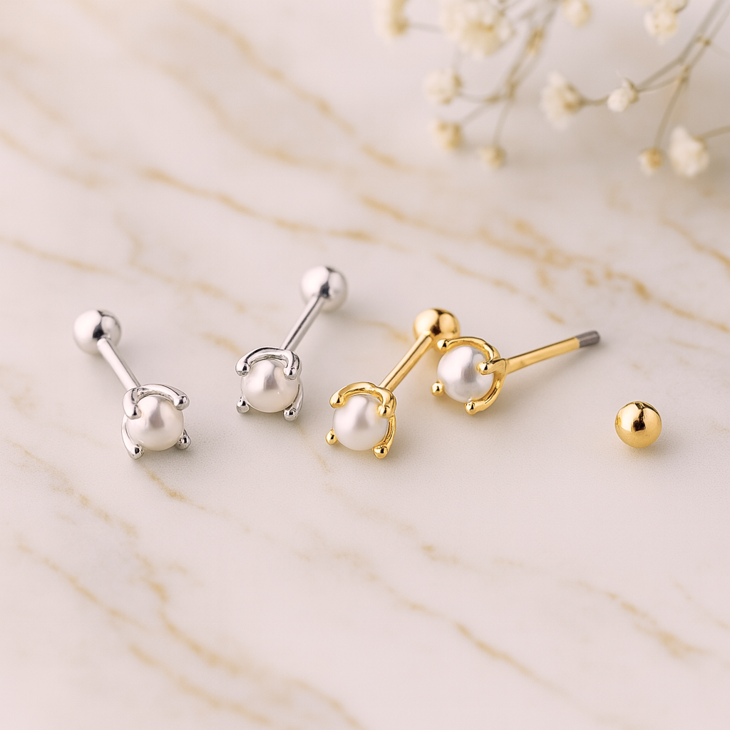 White Gold Clover Earring