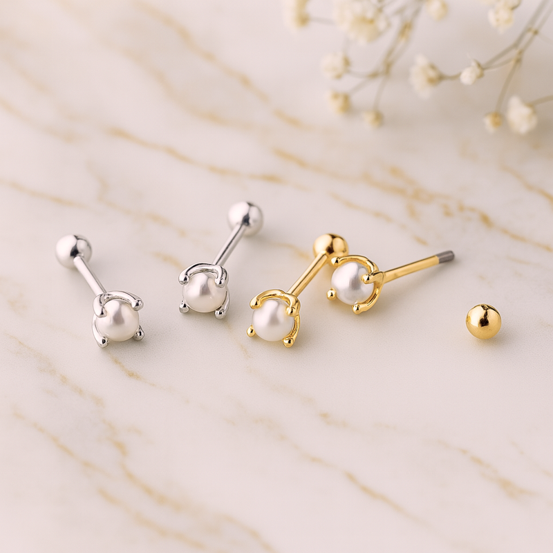White Gold Clover Earring