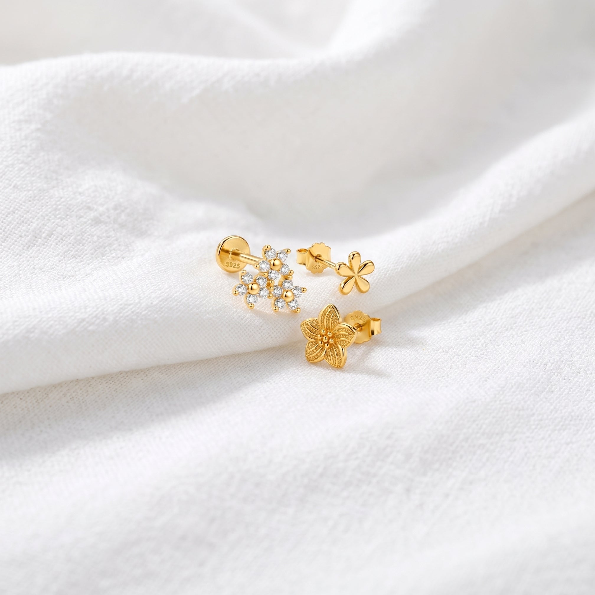 Set Bloom Oro · Plata de ley bañada en oro 18k