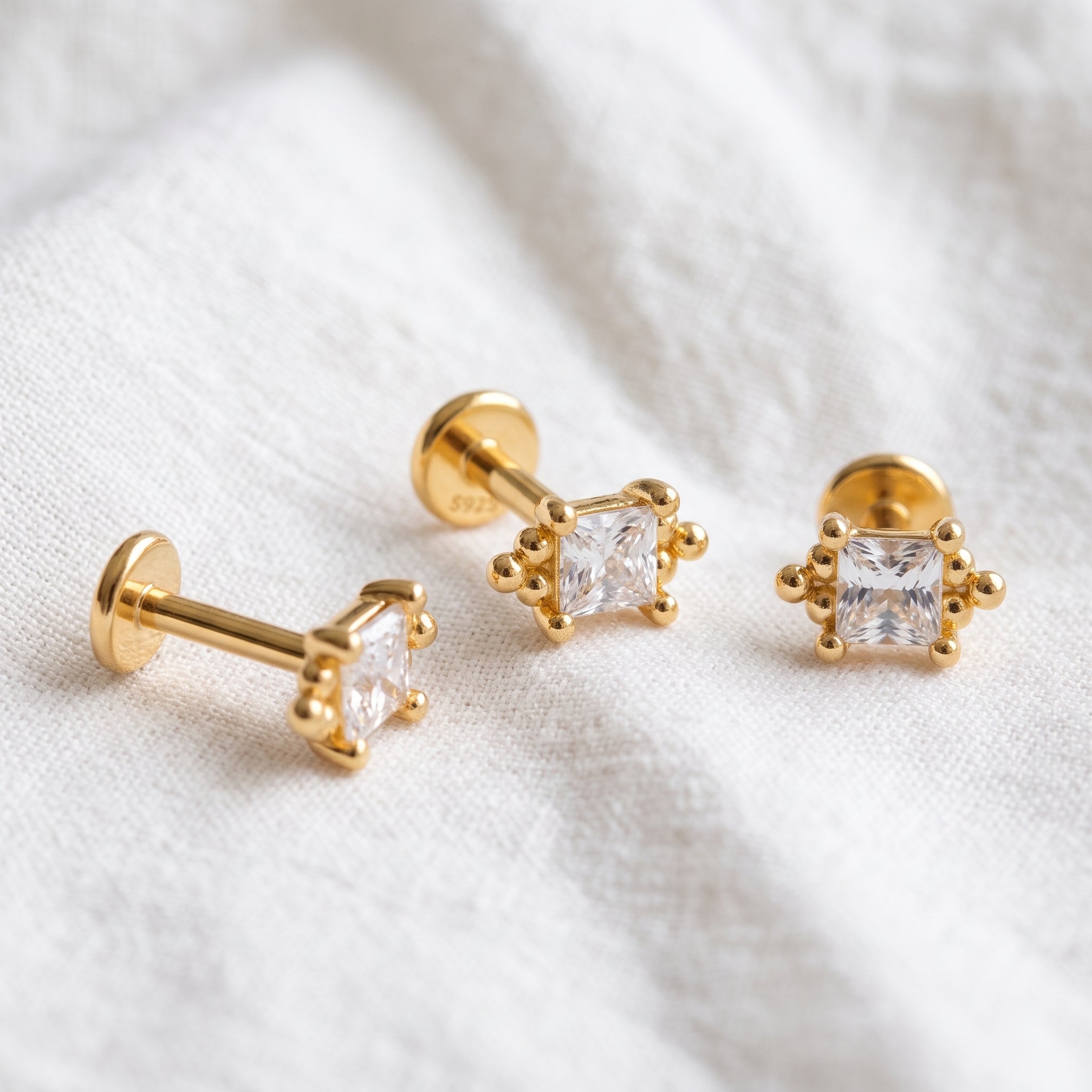 Orecchino Squalo Martello Oro