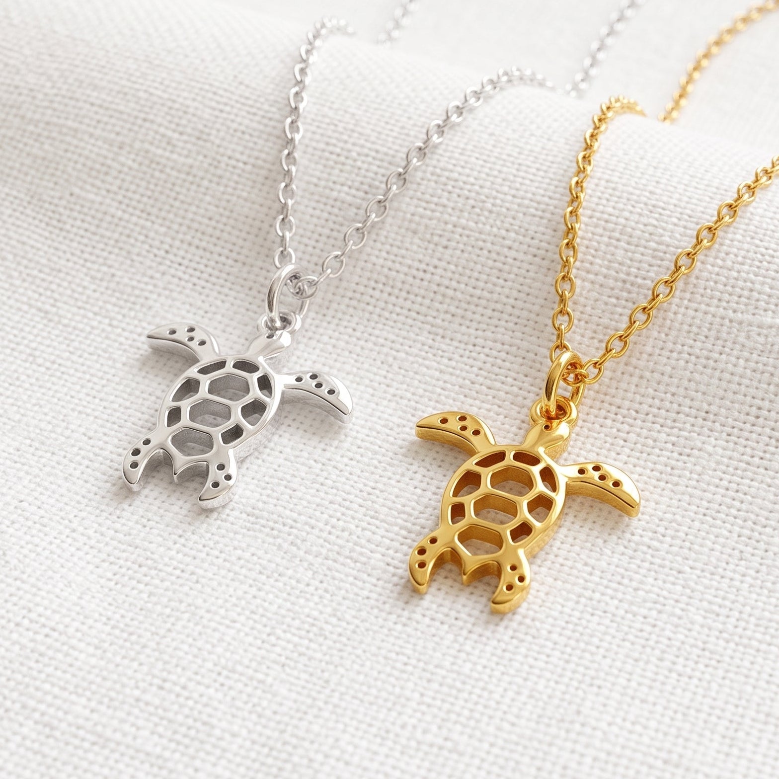 Collar Mini Tortuga Marina Oro