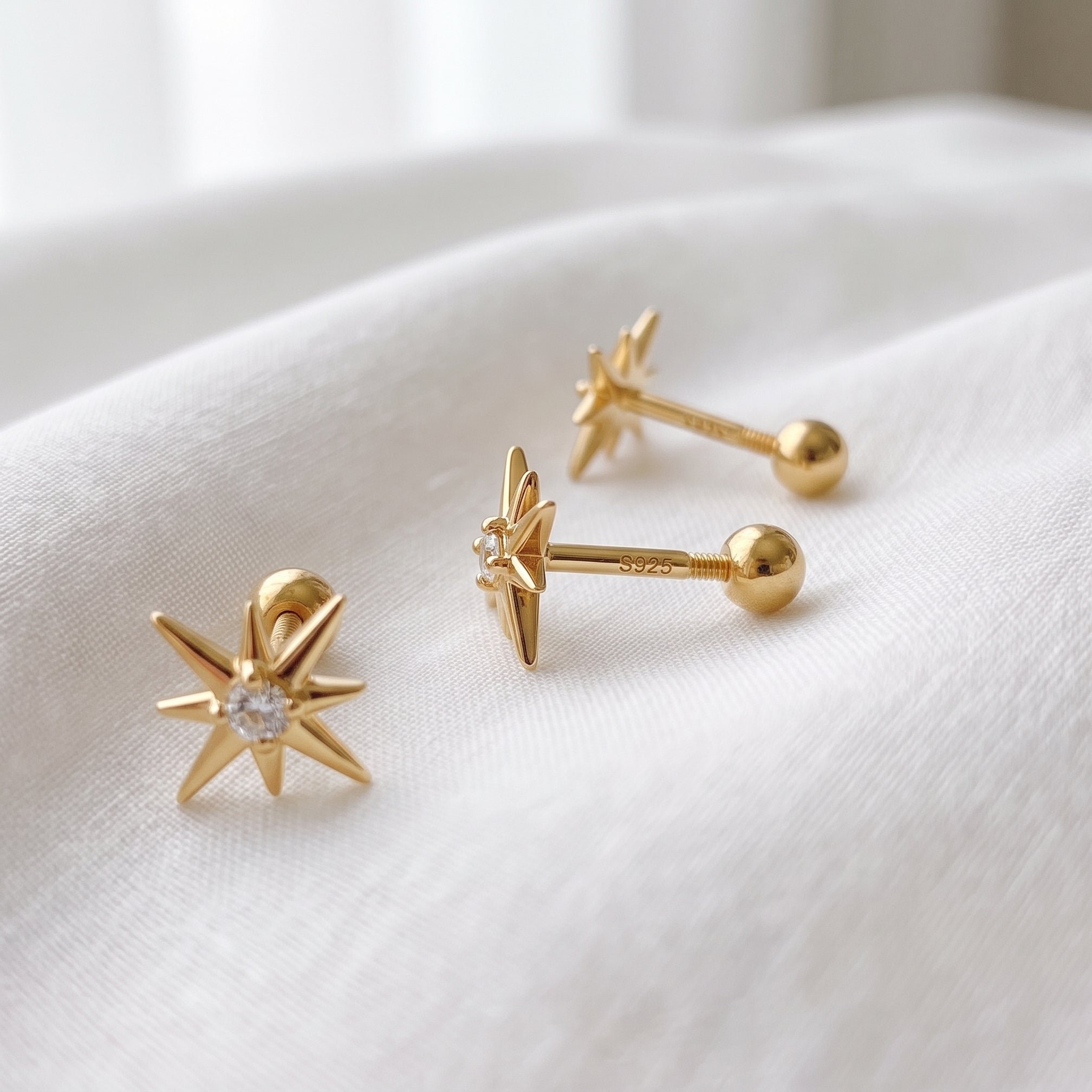 Mini White Flower Earring