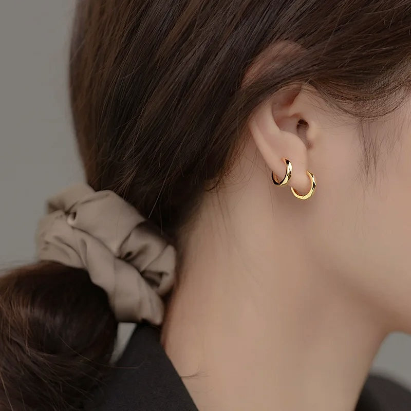 Axelia Gold Earrings