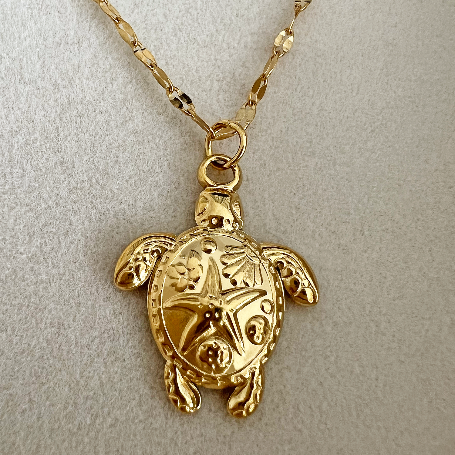 Collar Sea Turtle Oro