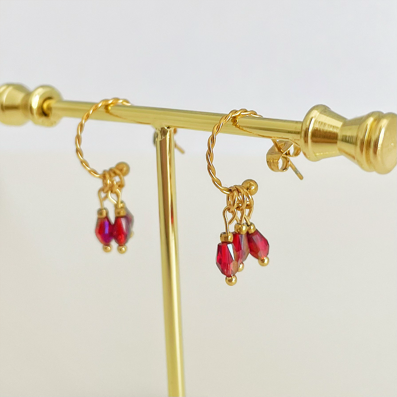 Aros Rubí Charms Oro