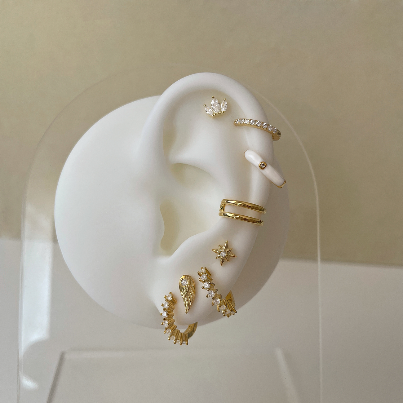 Axelia Gold Earrings