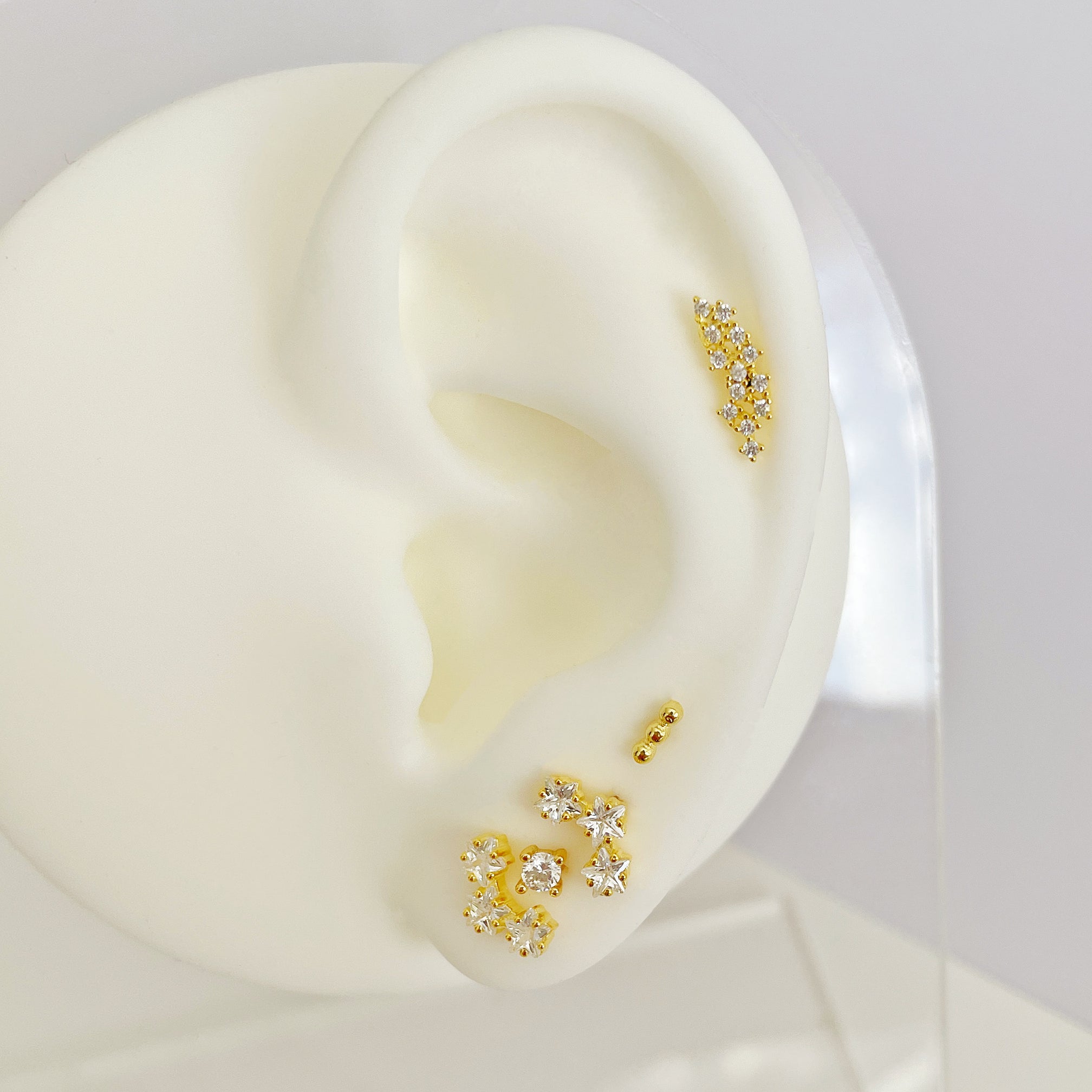 White Gold Clover Earring