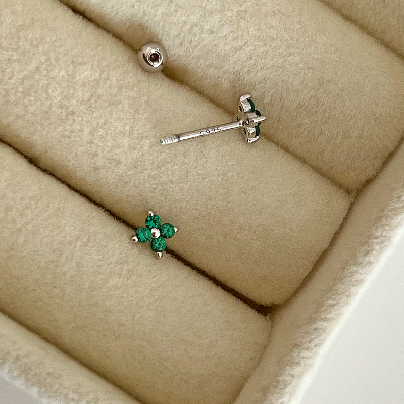 Pendiente Mini Flor Verde Plata