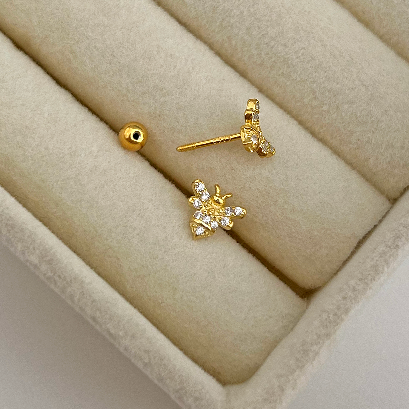 Pendiente Shiny Bee Oro