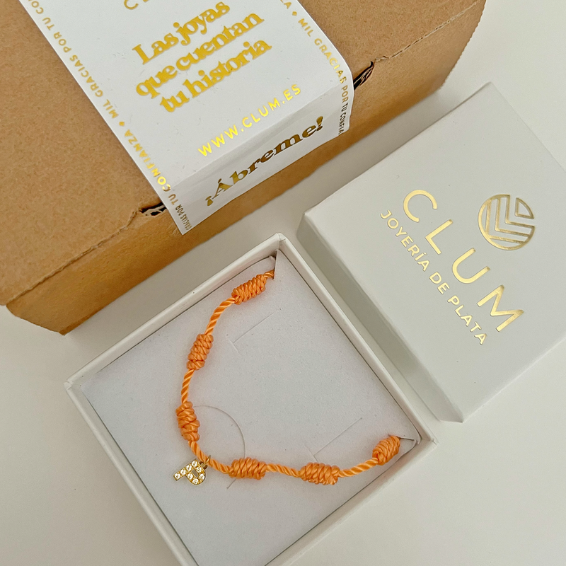 Pulsera 7 Nudos Naranja Inicial Brillante