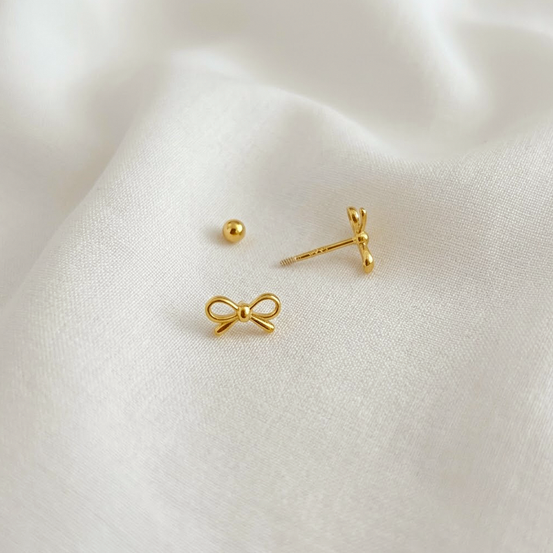 Pendiente Mini Lazo Oro
