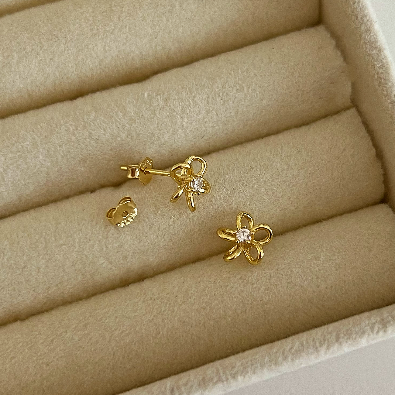 Stary Gold Earrings