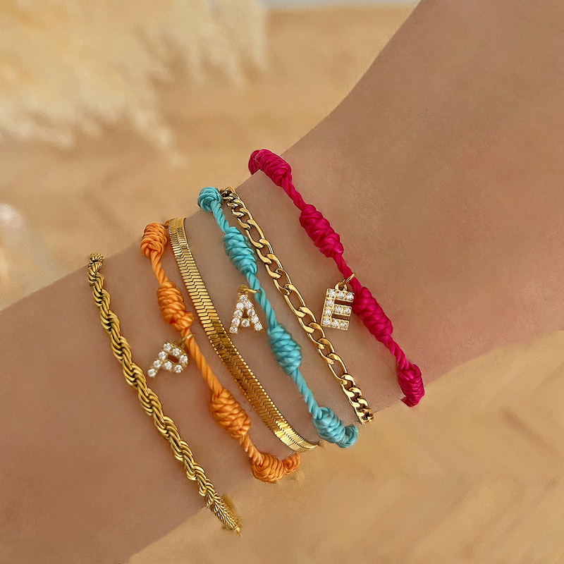 Pulsera 7 Nudos Naranja Inicial Brillante