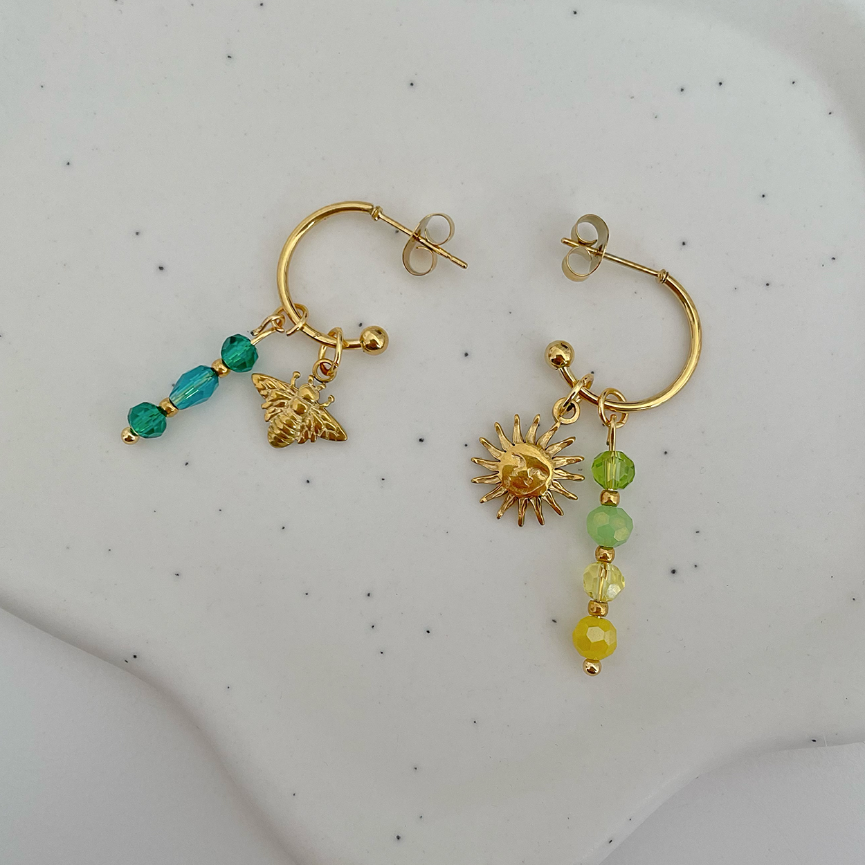 Charm Mini Abeja Oro