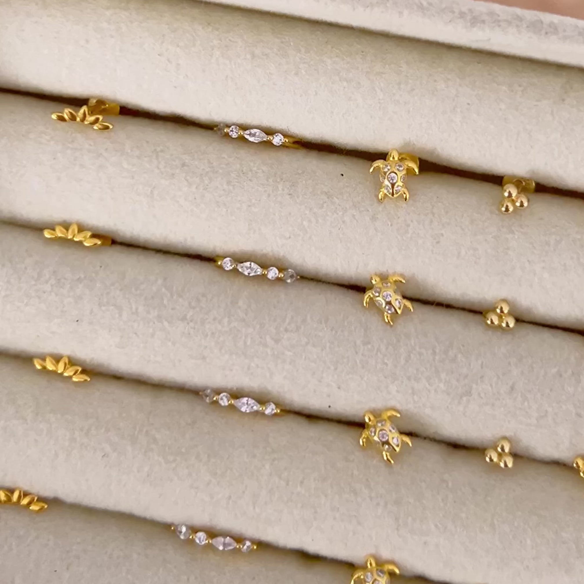 Pendiente Triple Daisy Oro