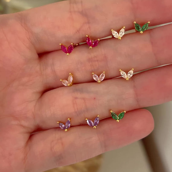 Mini White Flower Earring