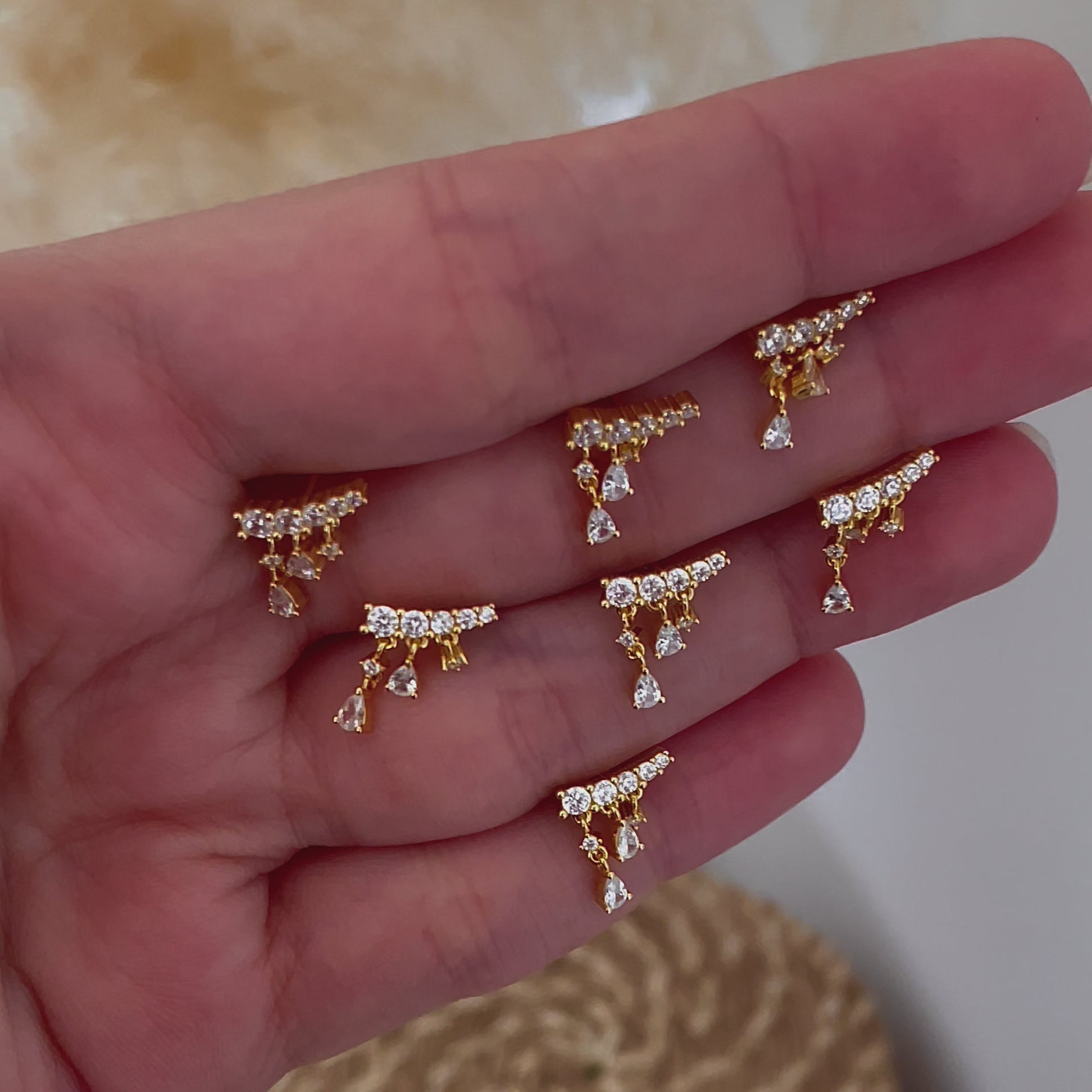 White Gold Clover Earring