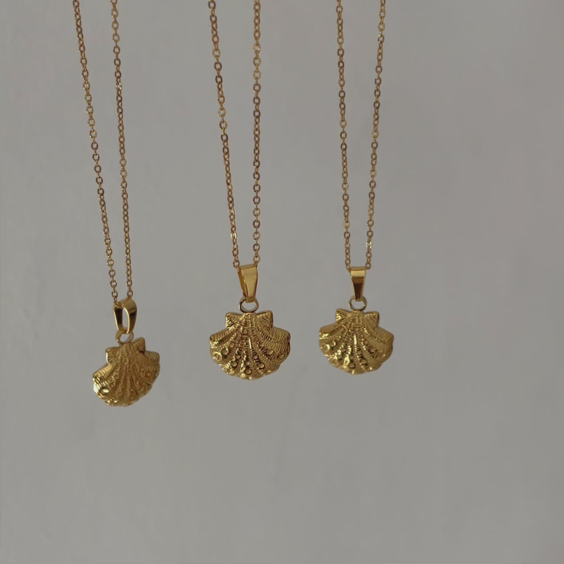 Collar Shell Oro