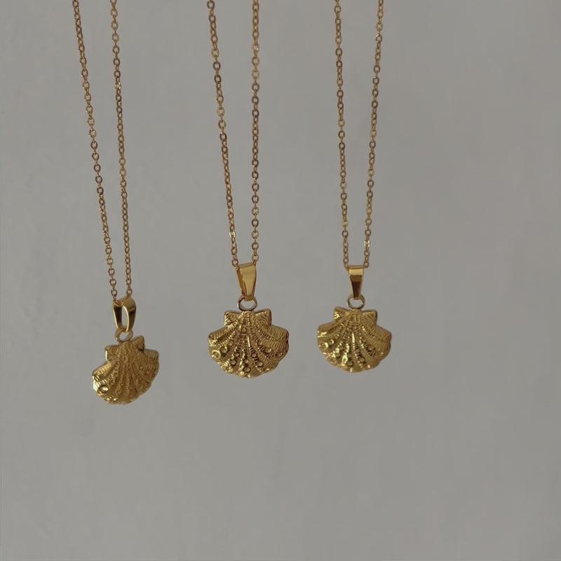Collar Shell Oro