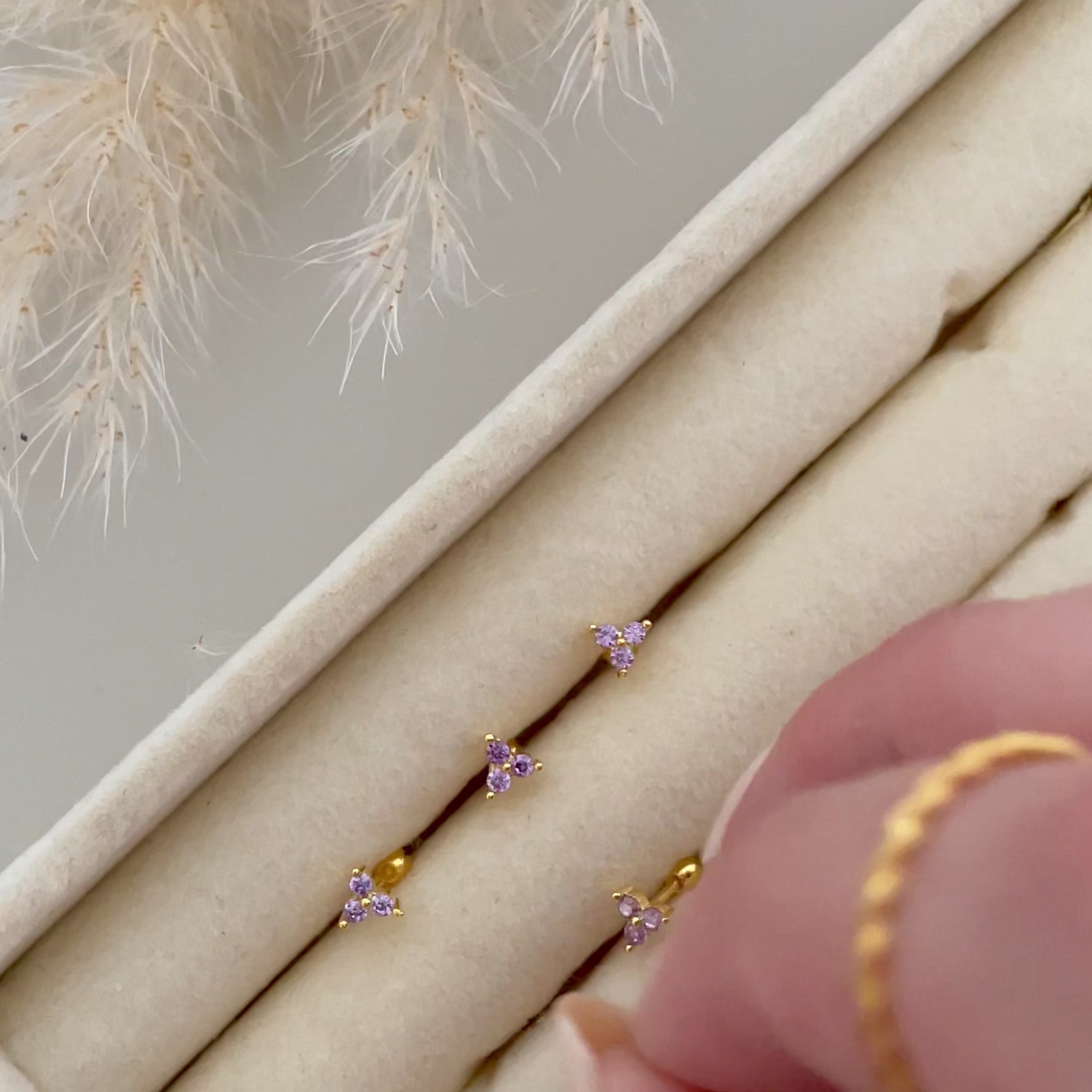 Pendiente Trébol Lila Oro