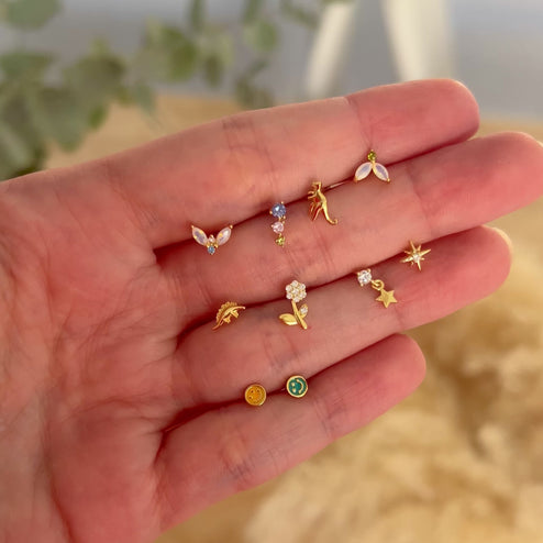 Mini White Flower Earring