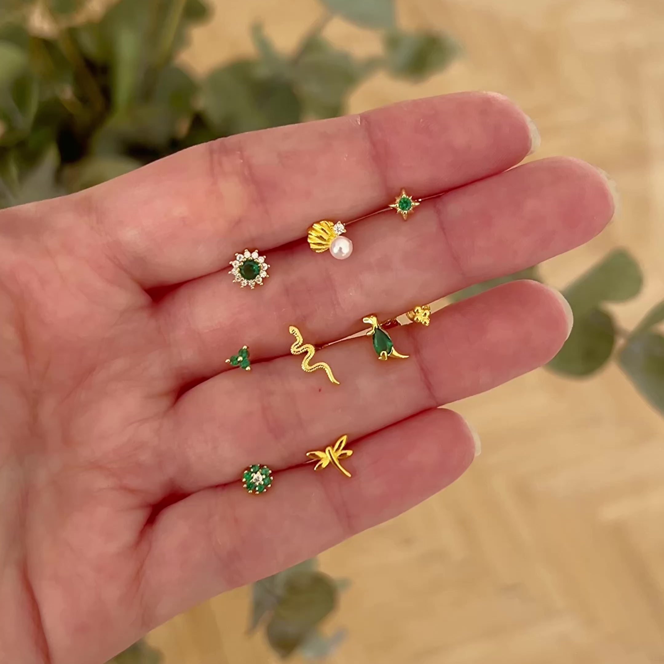 Pendiente Concha y Perlita Oro