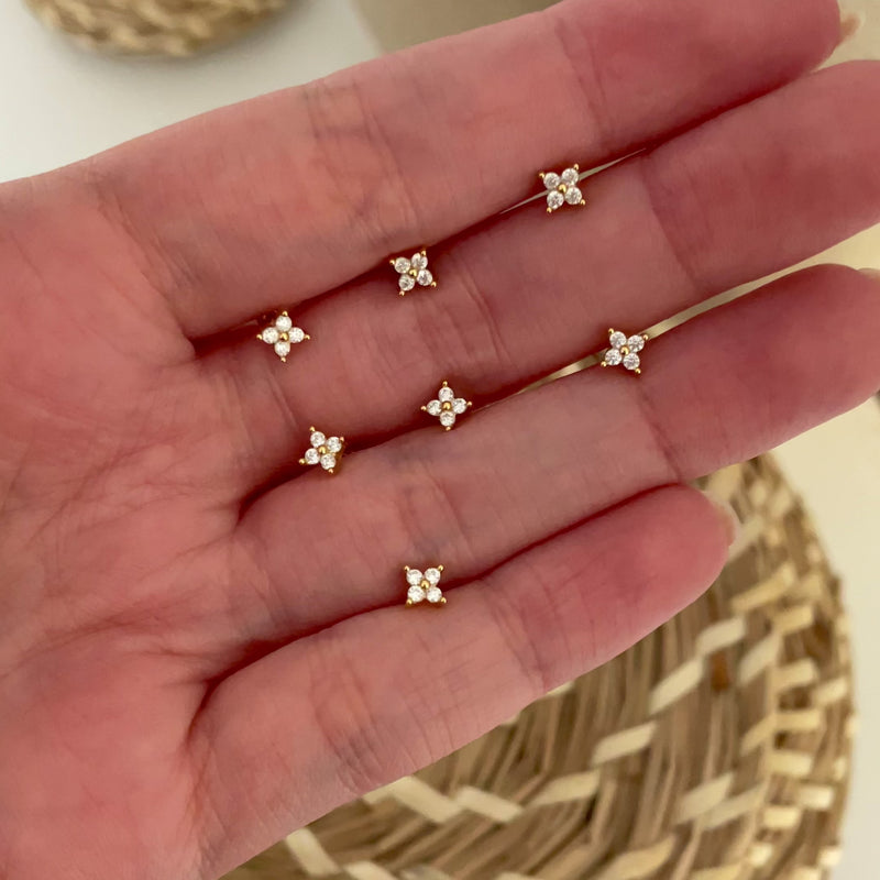 Mini White Flower Earring