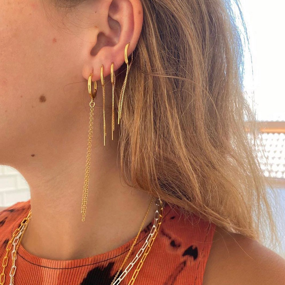 Axelia Gold Earrings