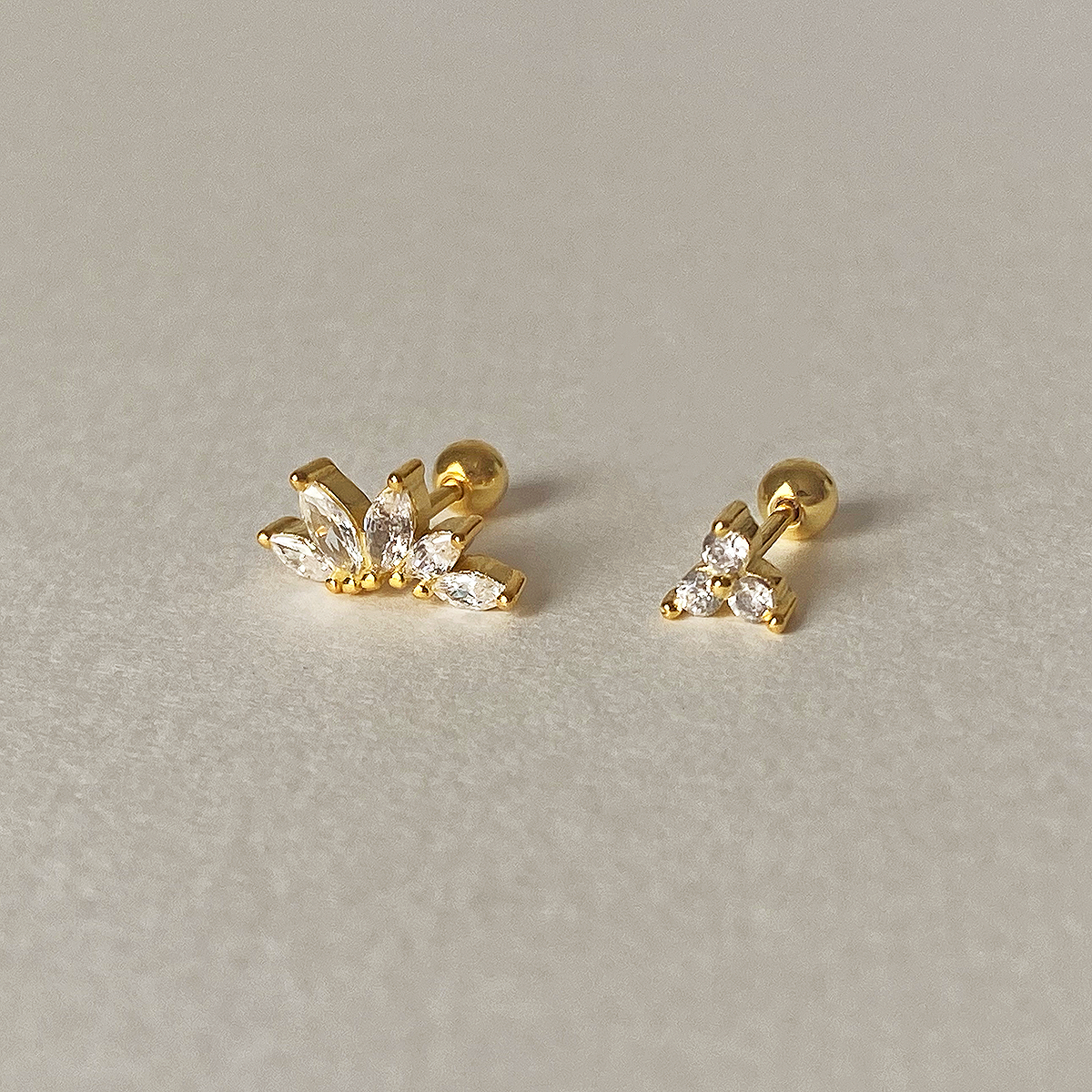 White Gold Clover Earring