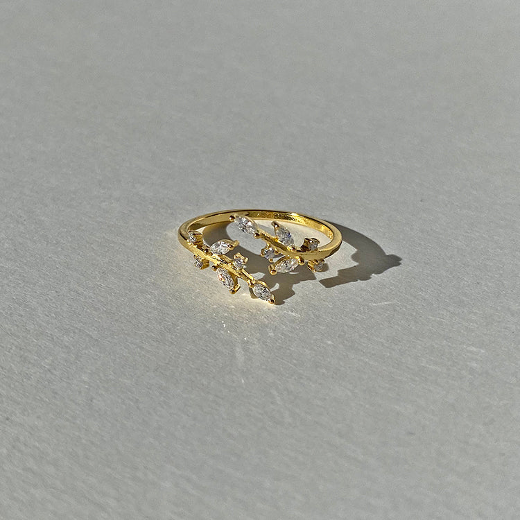 Gold Leaves Ring