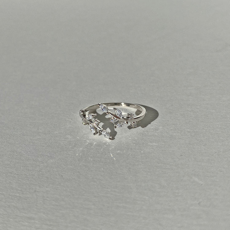 Silver Leaves Ring