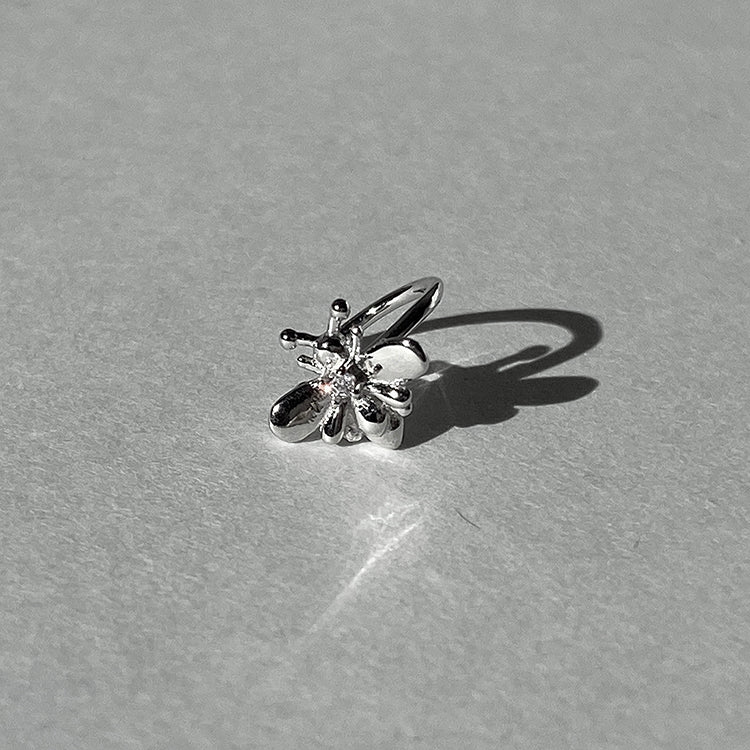 Ear Cuff Bee Plata