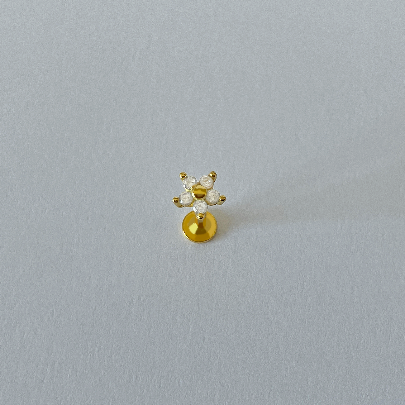 White Daisy Gold Earring