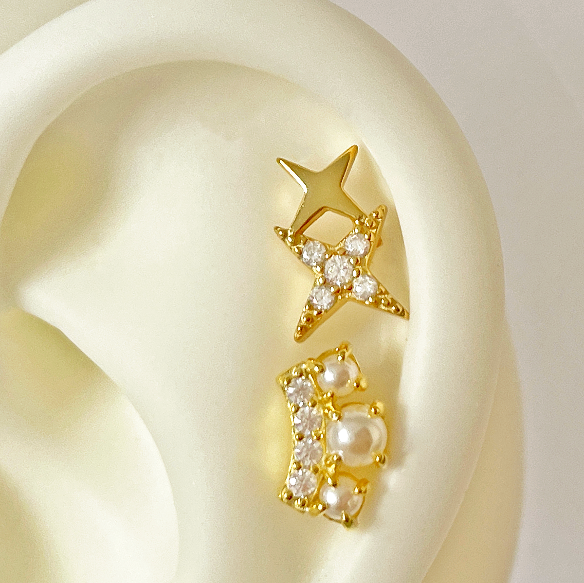 Zan Gold Earring