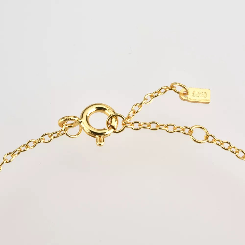 Elegant Gold Bracelet 