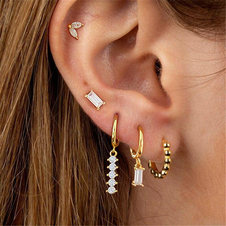 Mini Phoebe White Earrings 