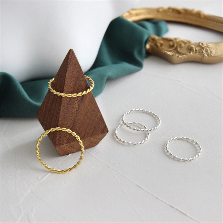 Curly Silver Ring 