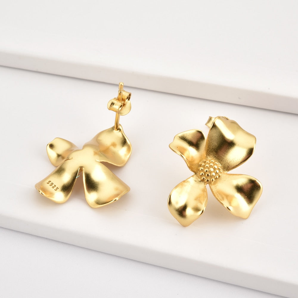 Gold Fleur Earrings 