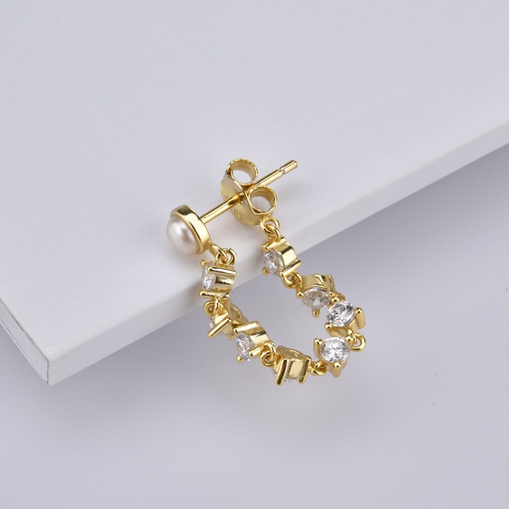 White Marie Earrings 