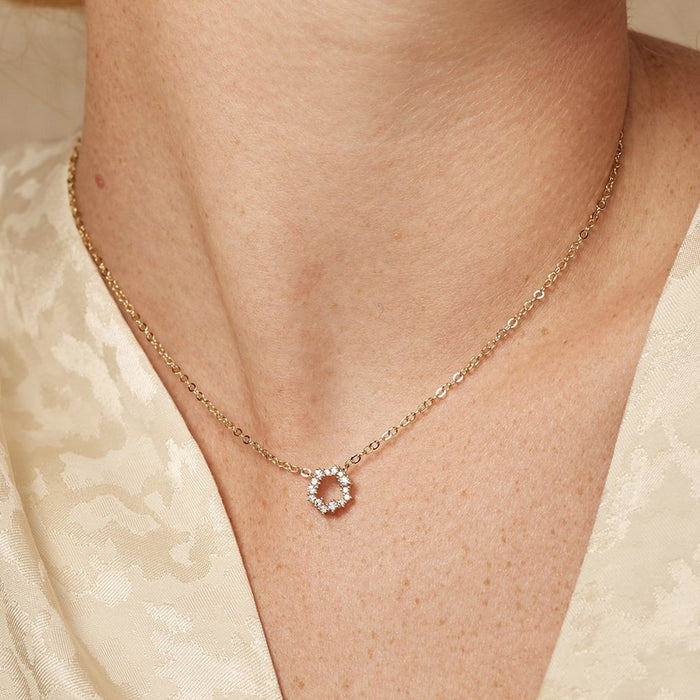 White Cori Necklace 